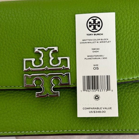 New Tory Burch BRITTEN COLOR BLOCK CHAIN WALLET W. WRISTLET WHEATGRASS - Picture 8 of 9
